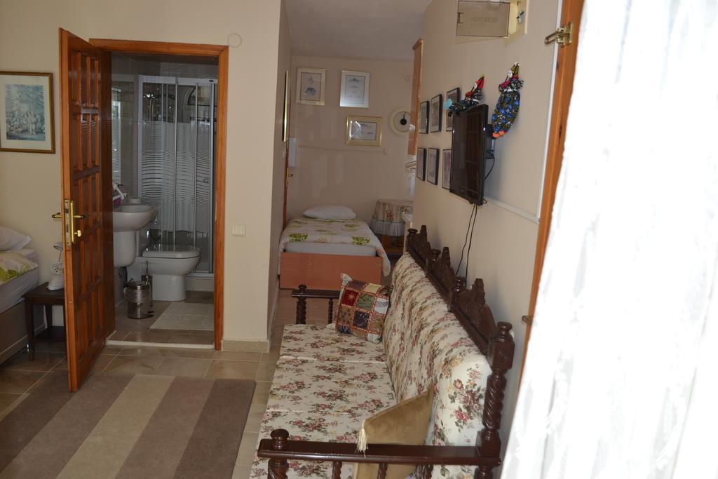 Choo Choo Pension Egirdir Екстер'єр фото